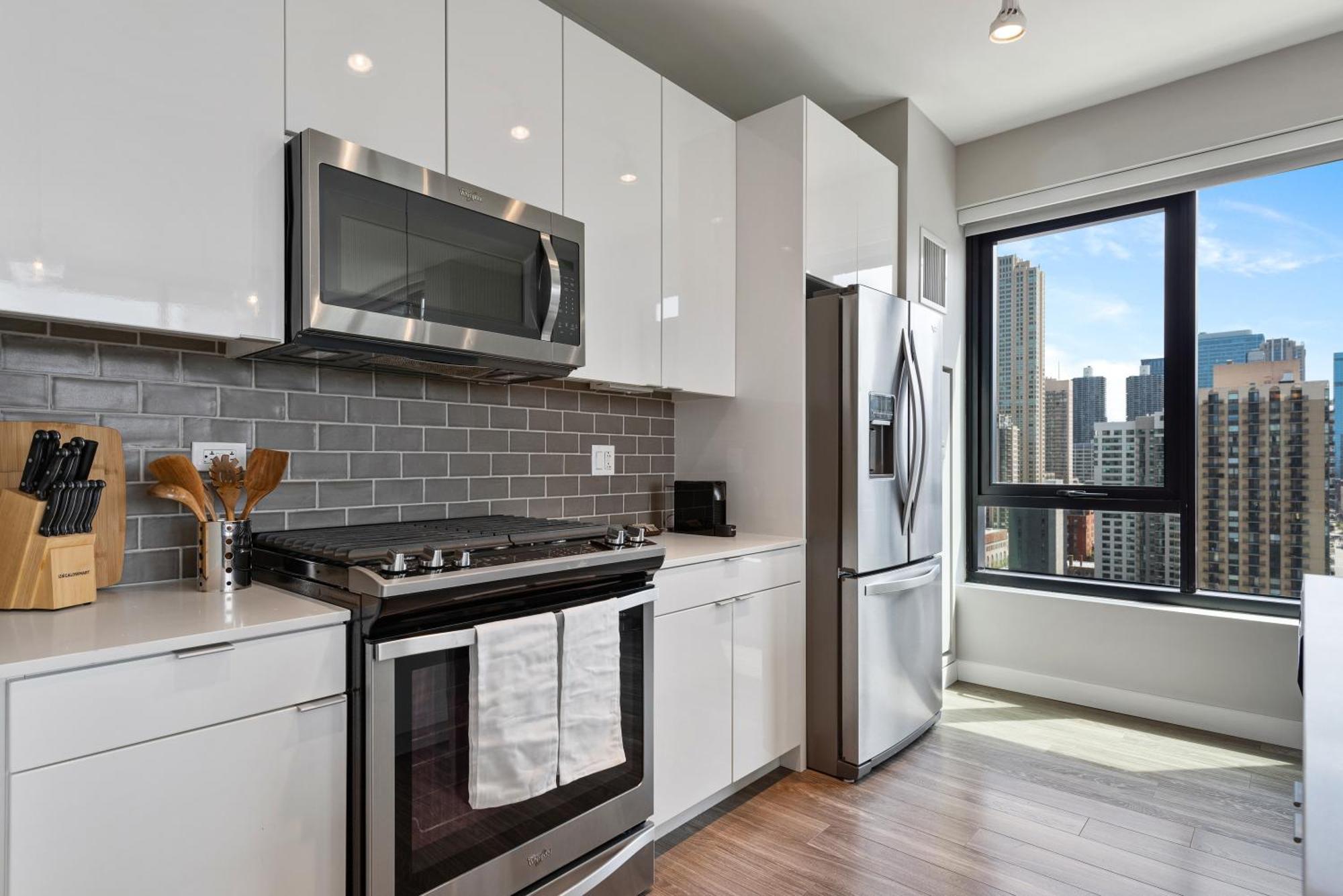Aurelien Spacious Apartments In The Heart Of Gold Coast Chicago Bagian luar foto