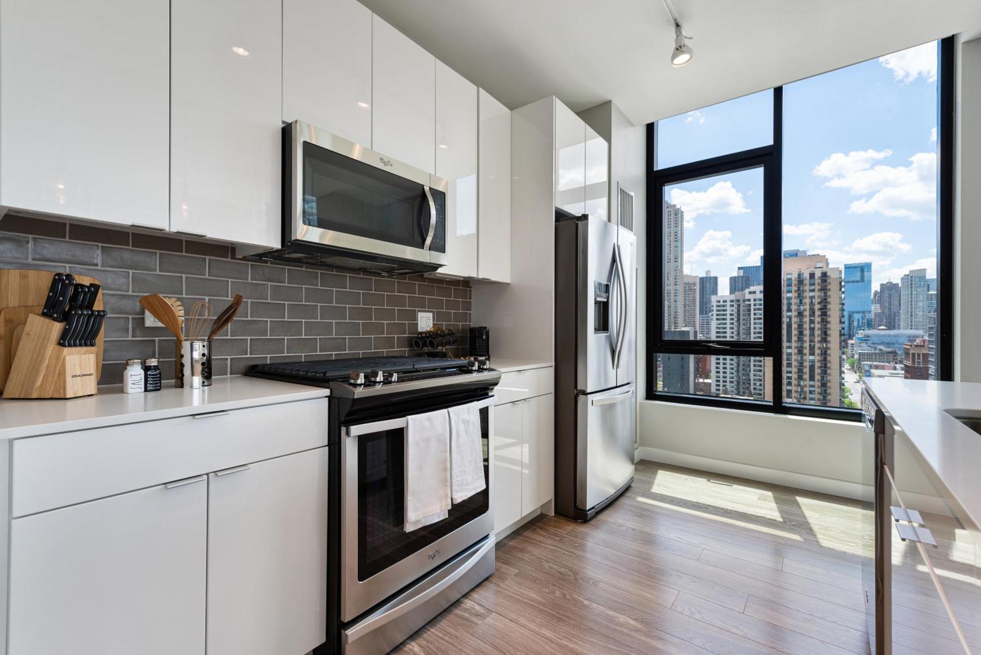 Aurelien Spacious Apartments In The Heart Of Gold Coast Chicago Bagian luar foto